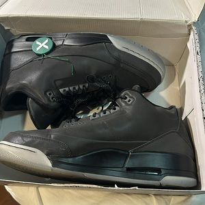 Men’s 5 lab 3s super super rare in perfect condition size 12 with stock X TAG